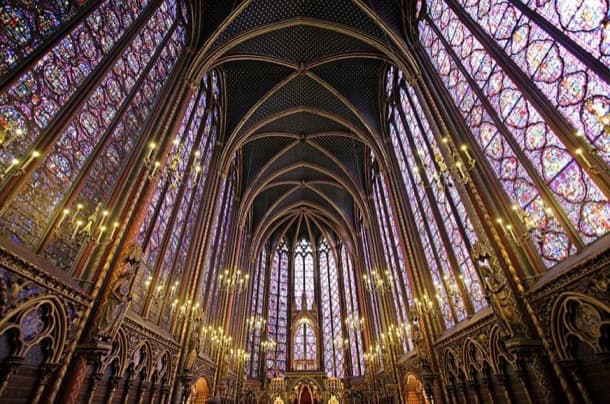interior arquitectura gótica