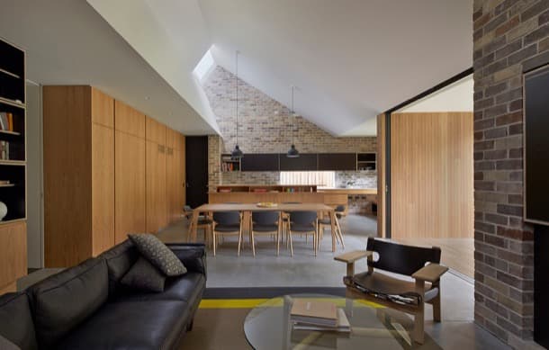 interior casa aislada con tragaluces Andrew Burges Architects