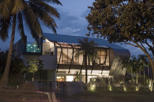 Changi Bungalow - vista exterior desde calle