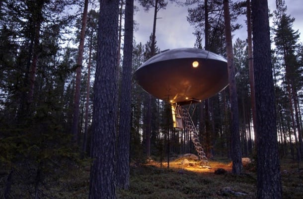 exterior habitación UFO de Treehotel