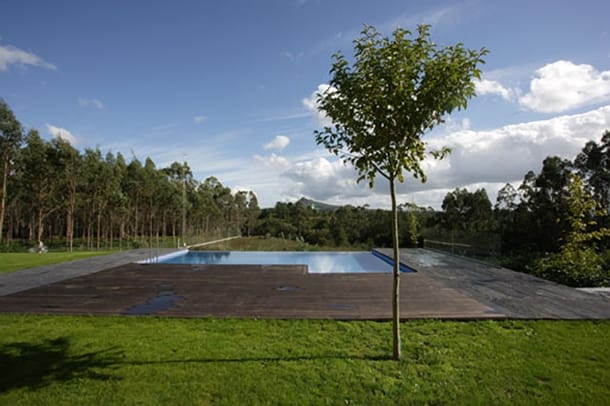 piscina del proyecto Twin Houses en Santiago de Compostela (España)