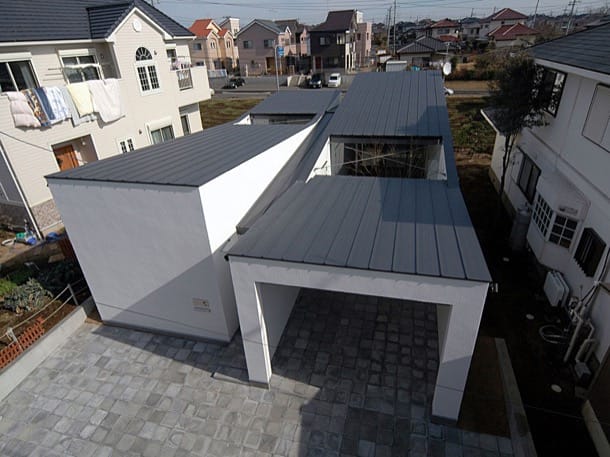 Casa japonesa con 2 patios, de Teruo Miyahara