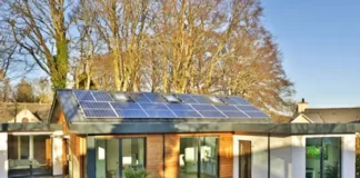 exterior casa prefabricada con energia solar