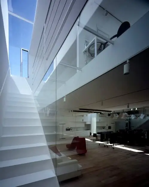 escalera superior dancing living house