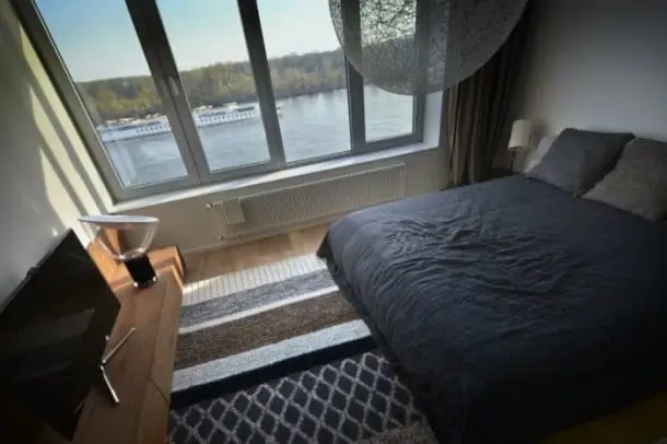 apartamento Riverpark ventana dormitorio