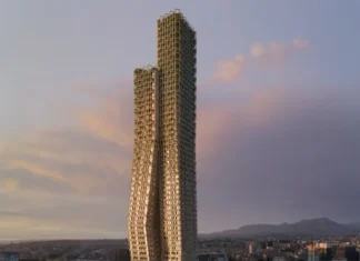 Bond Tower al atardecer